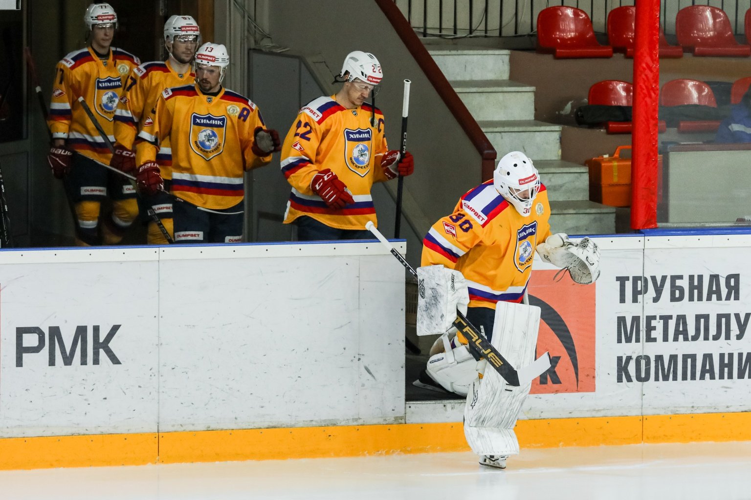 хлопушка для кино на черном фоне. дубль 25. хлопушка для съемок. хлопушка из фильма. дубль 1 дубль 2.